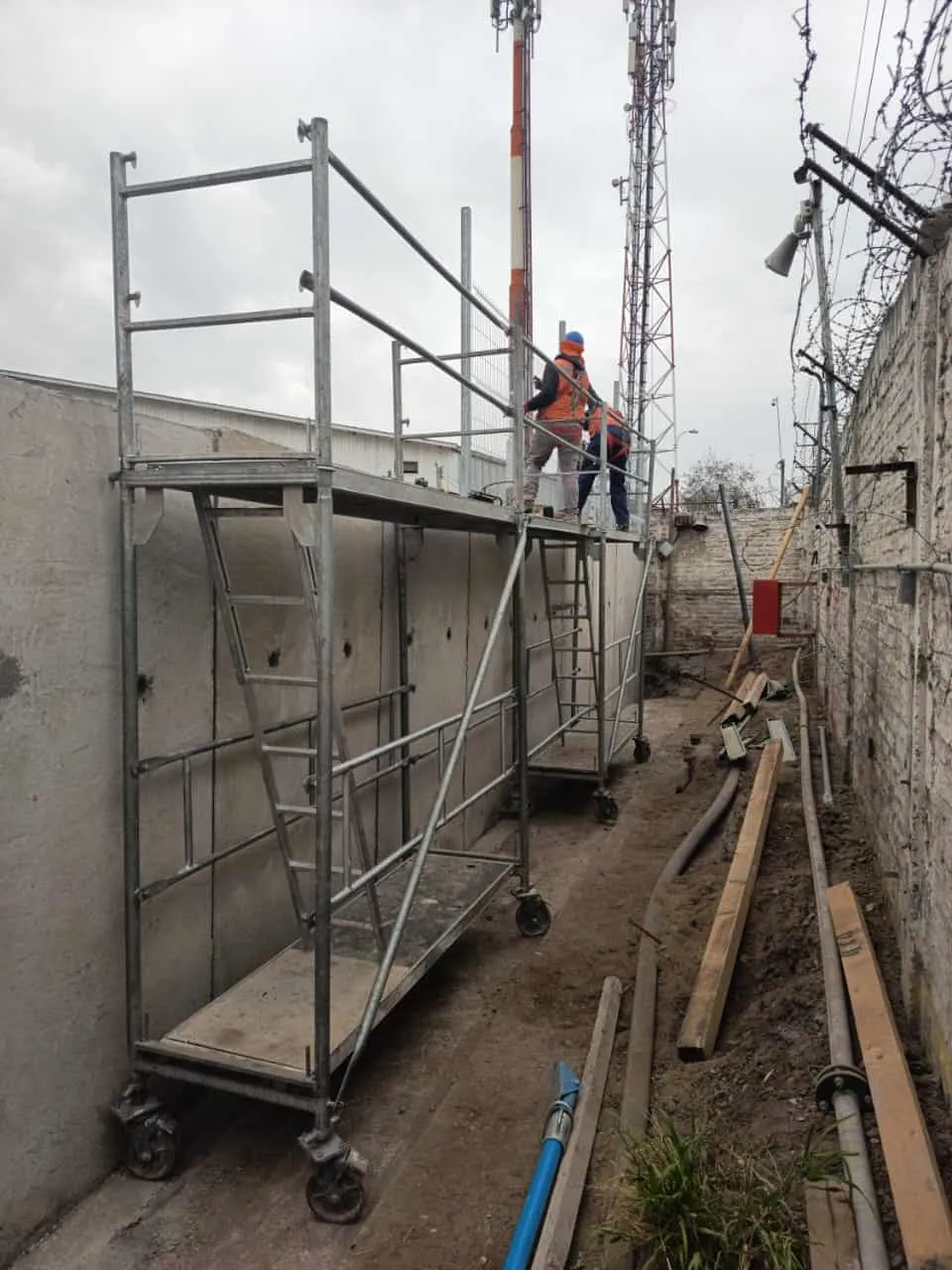Cierre Perimetral en Colina — foto 2