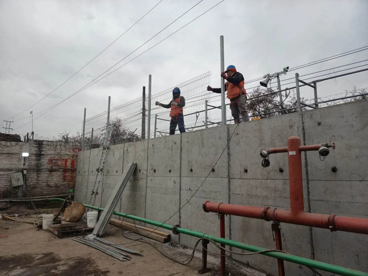 Cierre Perimetral en Colina — foto 3