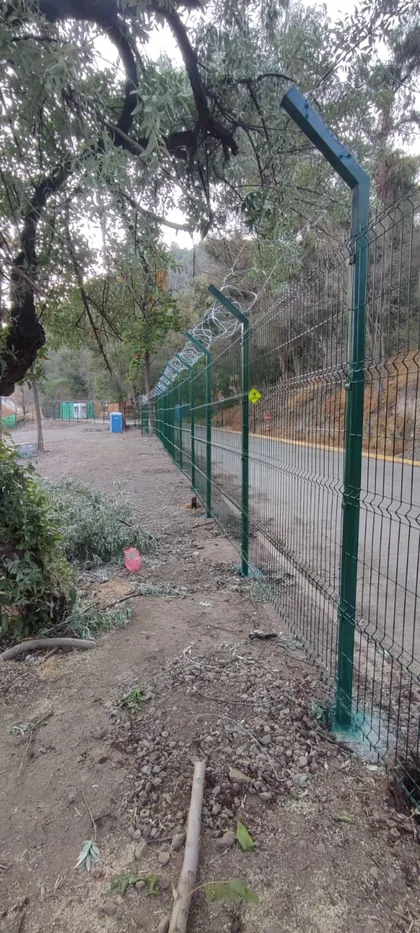 Cierre Perimetral en Cerro Santa Lucía, Santiago — Acmafor 3D — foto 9