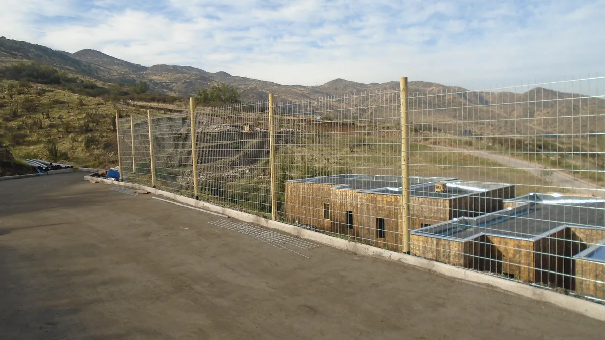 Cierre Perimetral en Chicureo, Colina — Malla 1G — foto 6