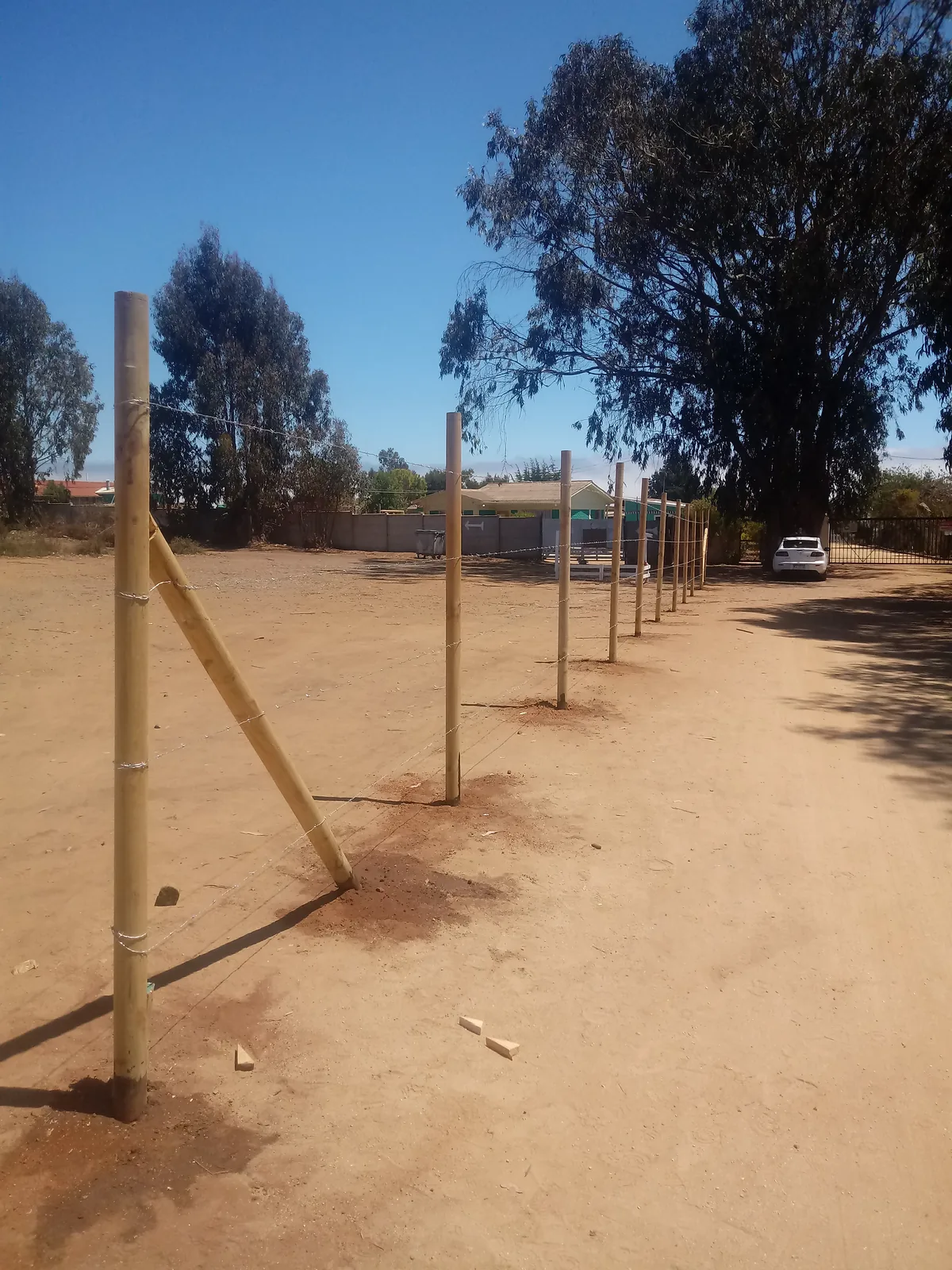 Cierre Perimetral en El Yeco, Algarrobo — Alambre de púa y malla cuadrada — foto 2