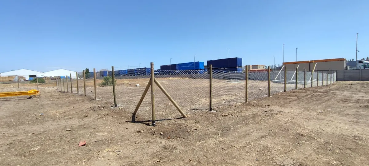 Cierre Perimetral en Renca — Malla cuadrada — foto 2