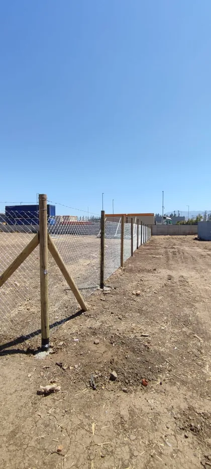 Cierre Perimetral en Renca — Malla cuadrada — foto 4