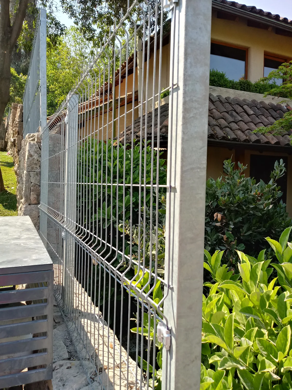 Cierre Perimetral en Santa María de Manquehue, Vitacura — Acmafor 3D — foto 5