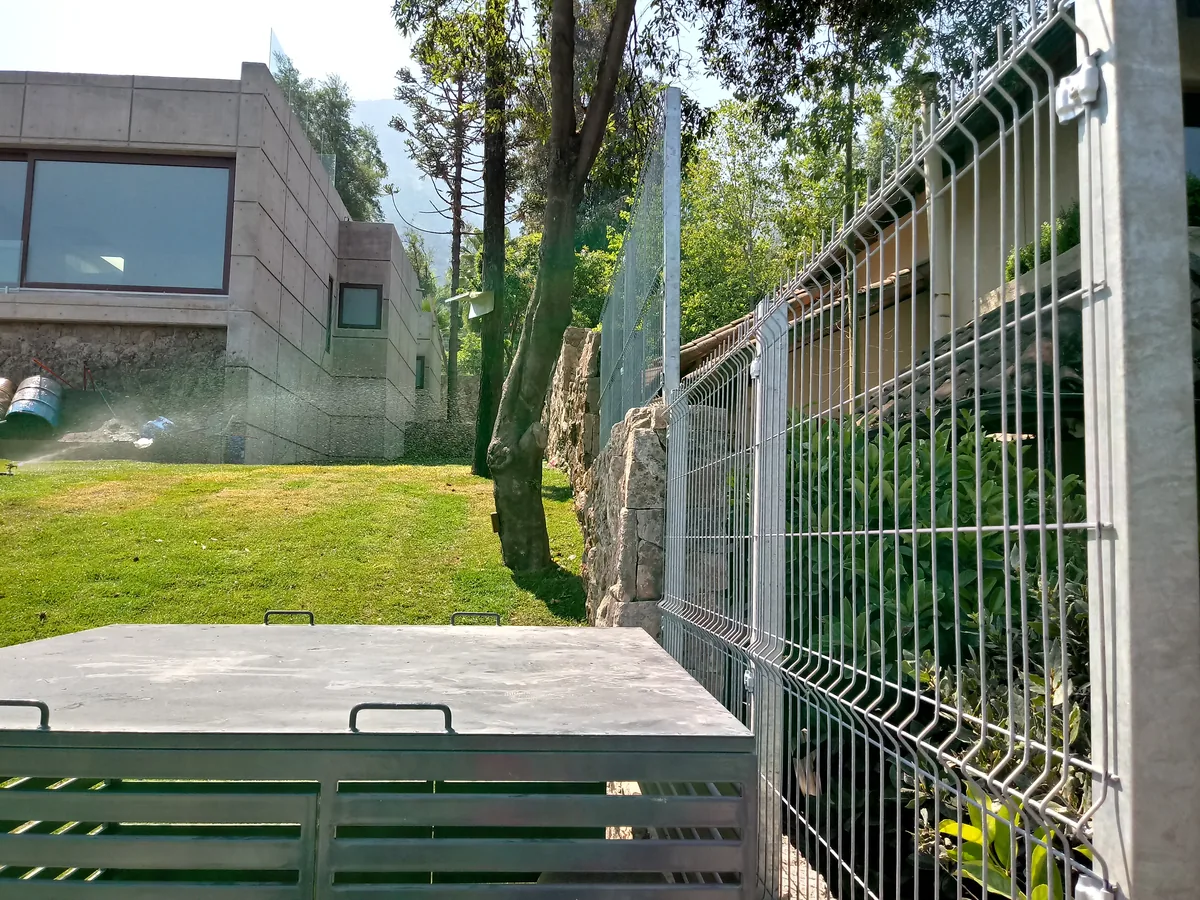 Cierre Perimetral en Santa María de Manquehue, Vitacura — Acmafor 3D — foto 7