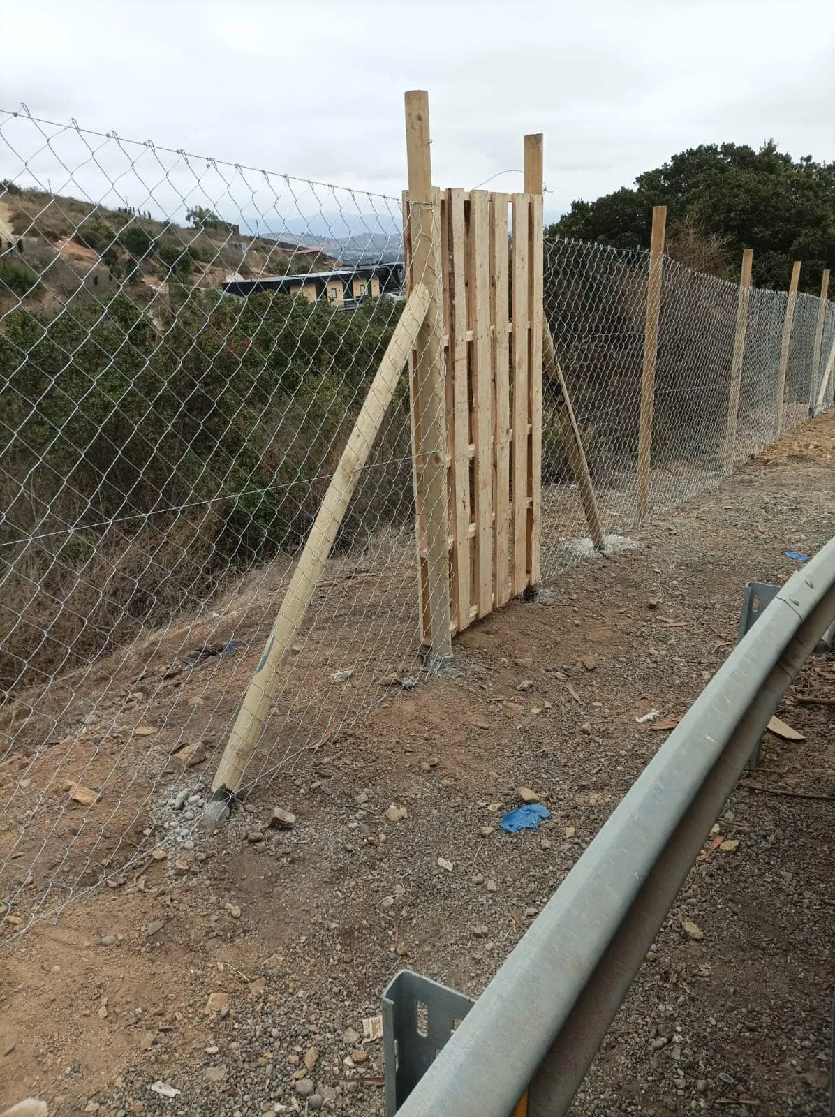 Cierre Perimetral en Maitencillo — Malla cuadrada — foto 3
